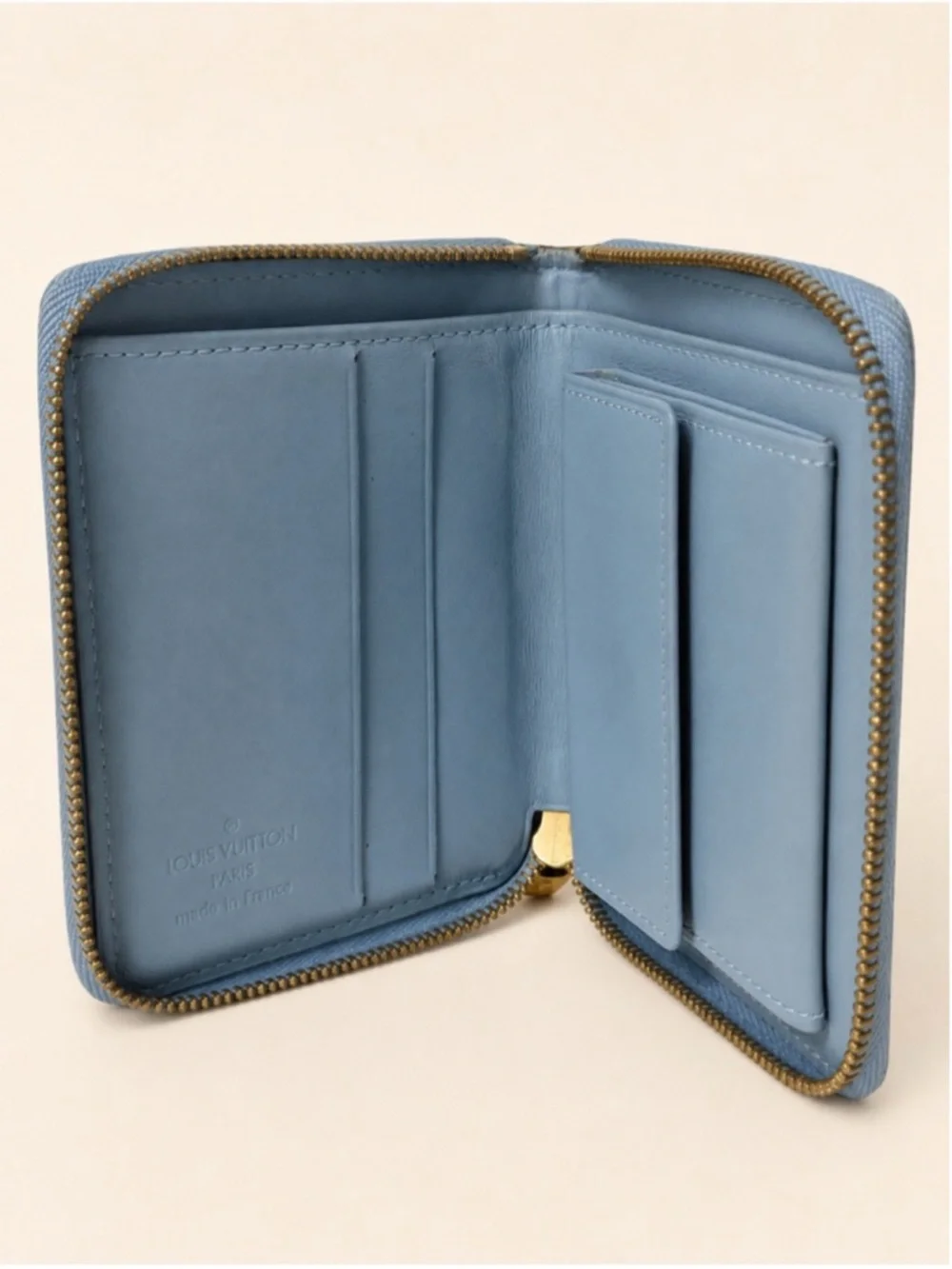 Louis Vuitton Black Monogram Vernis Zip Card Holder with Light Blue Trim